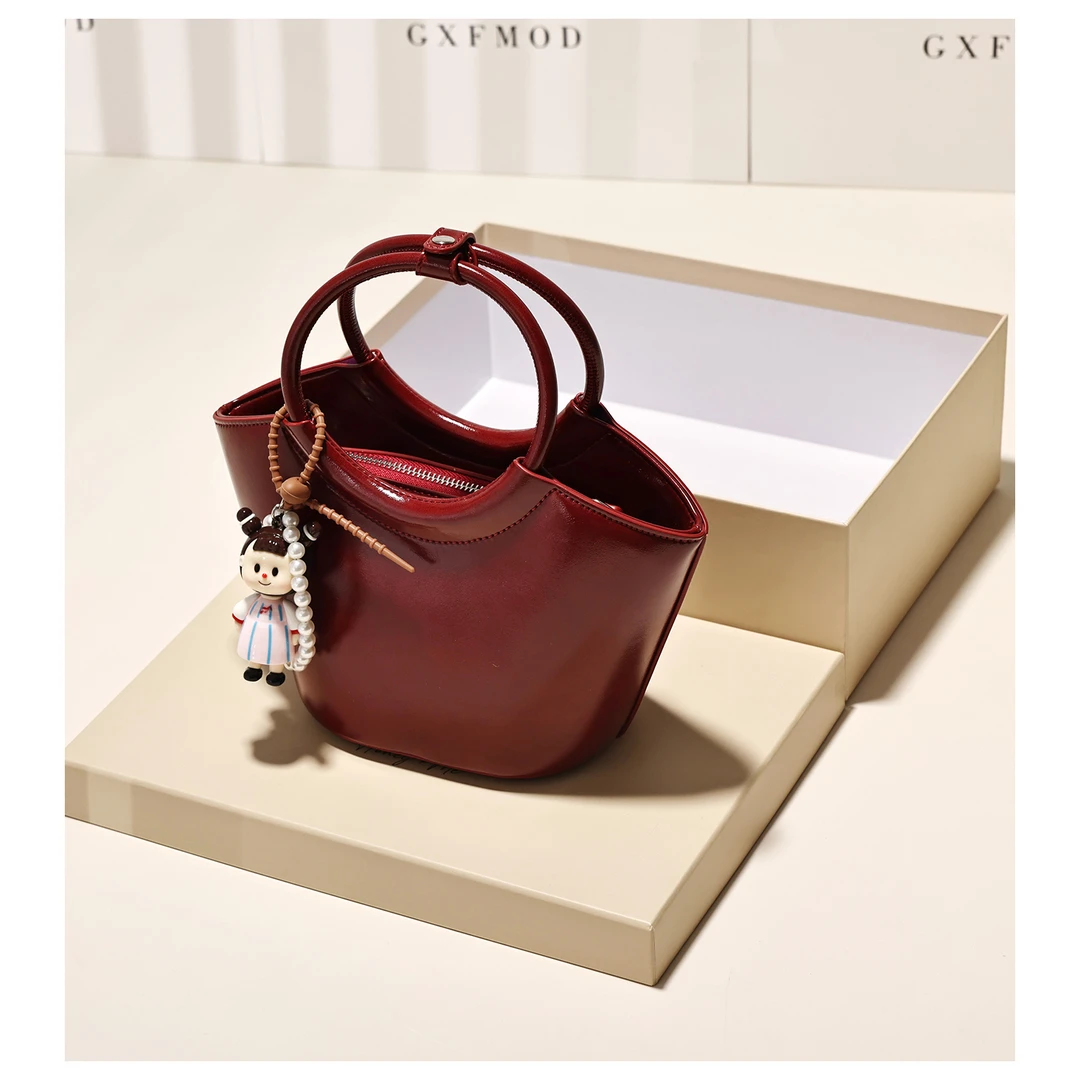 GXFMOD原创品牌复古女包2025秋冬新款流行软皮包单肩手提斜挎女包