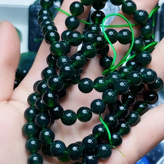 蛇纹石玉颈饰合金W**y