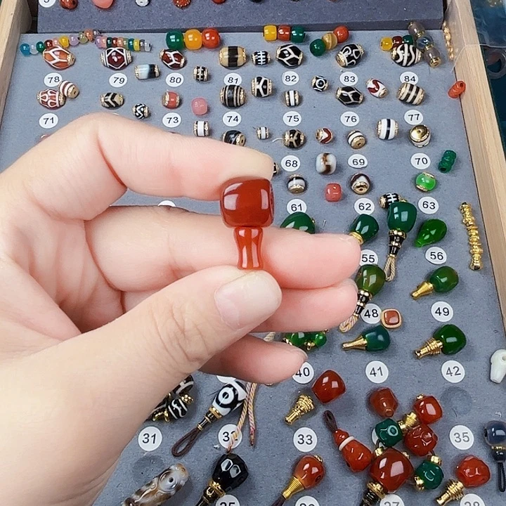 慧***儿玛瑙/玉髓未镶嵌饰品