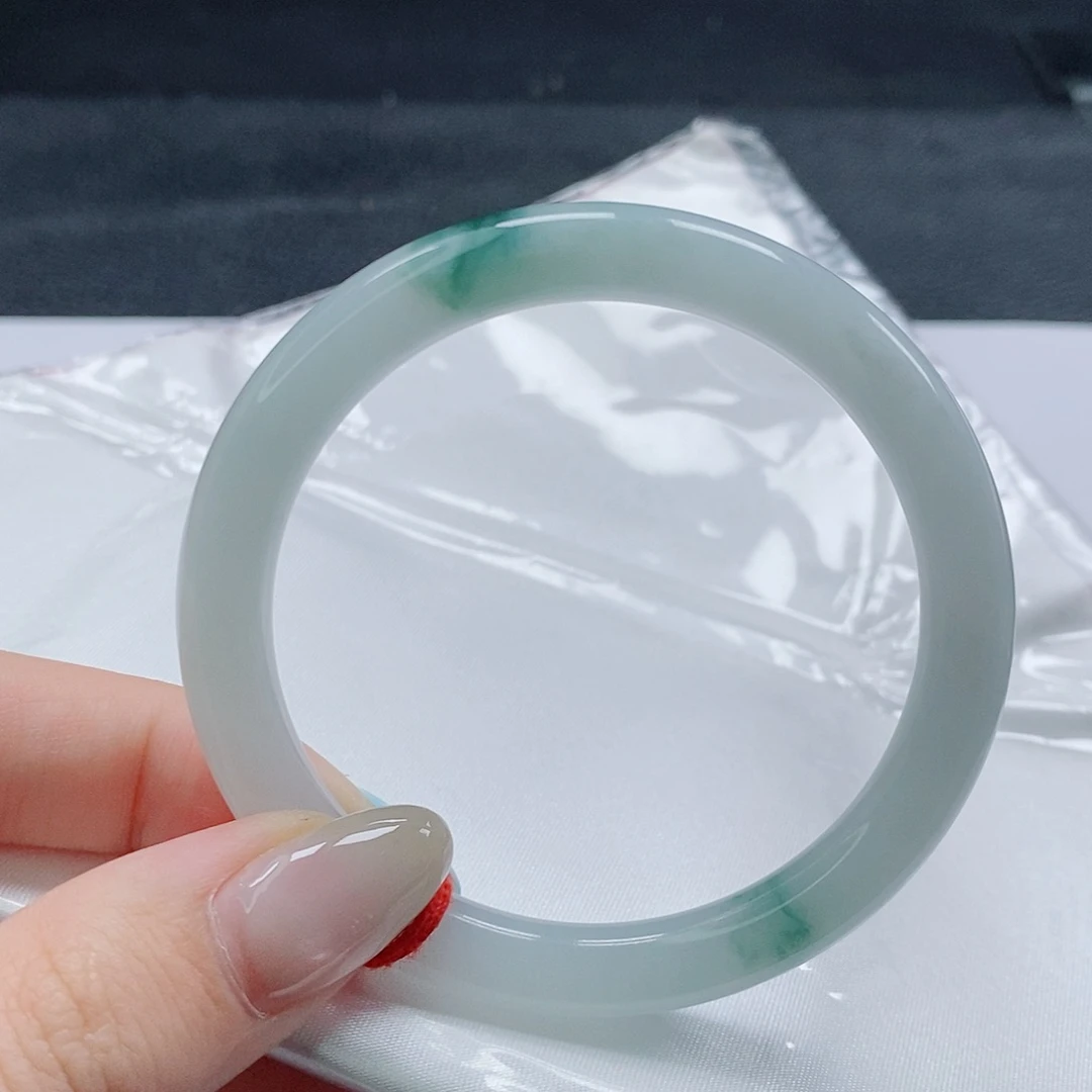 【闪购商品】未镶嵌手镯（圆镯）翡翠450号