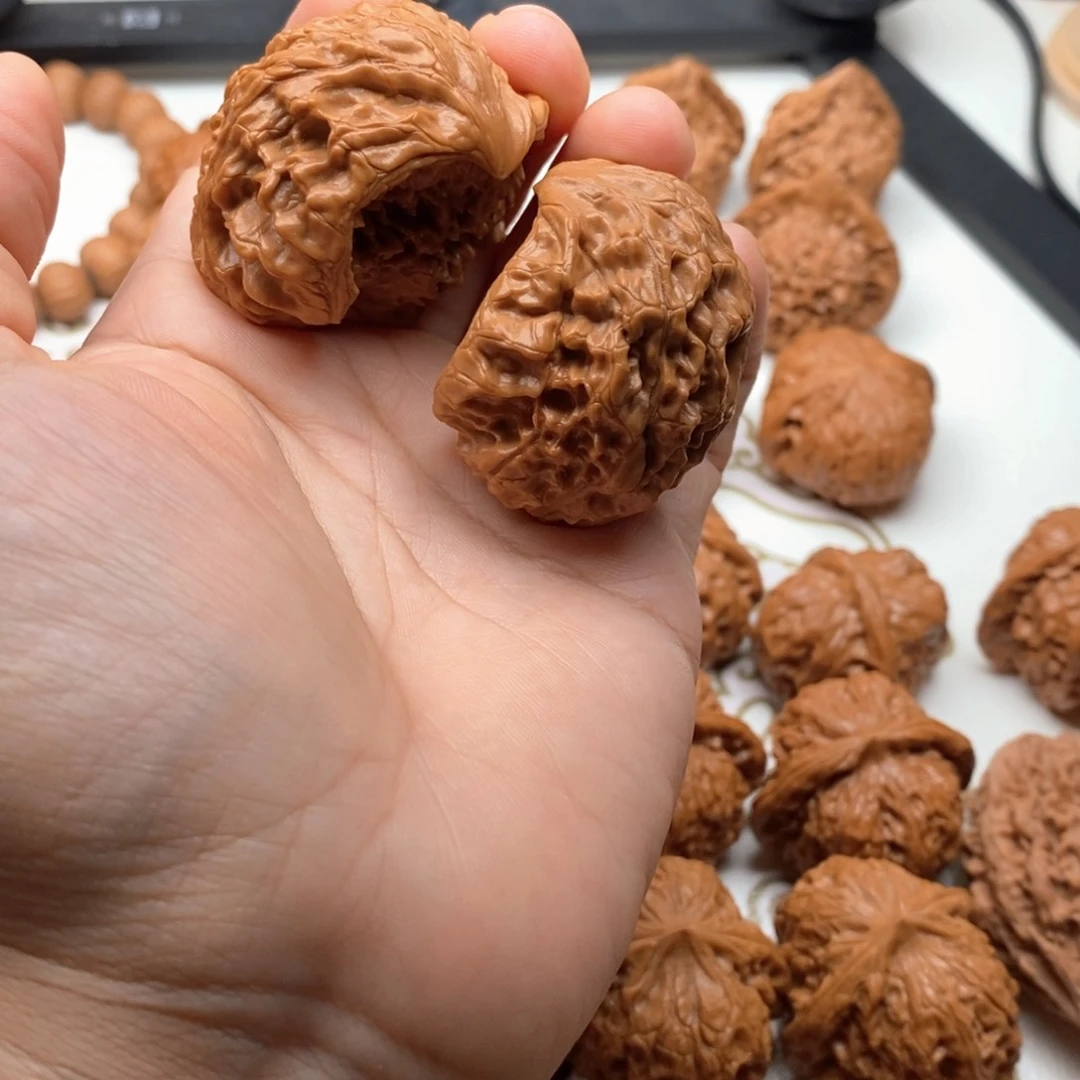 文玩核桃把件蛇头