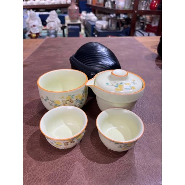 047米黄色猫咪一壶二杯旅行茶具