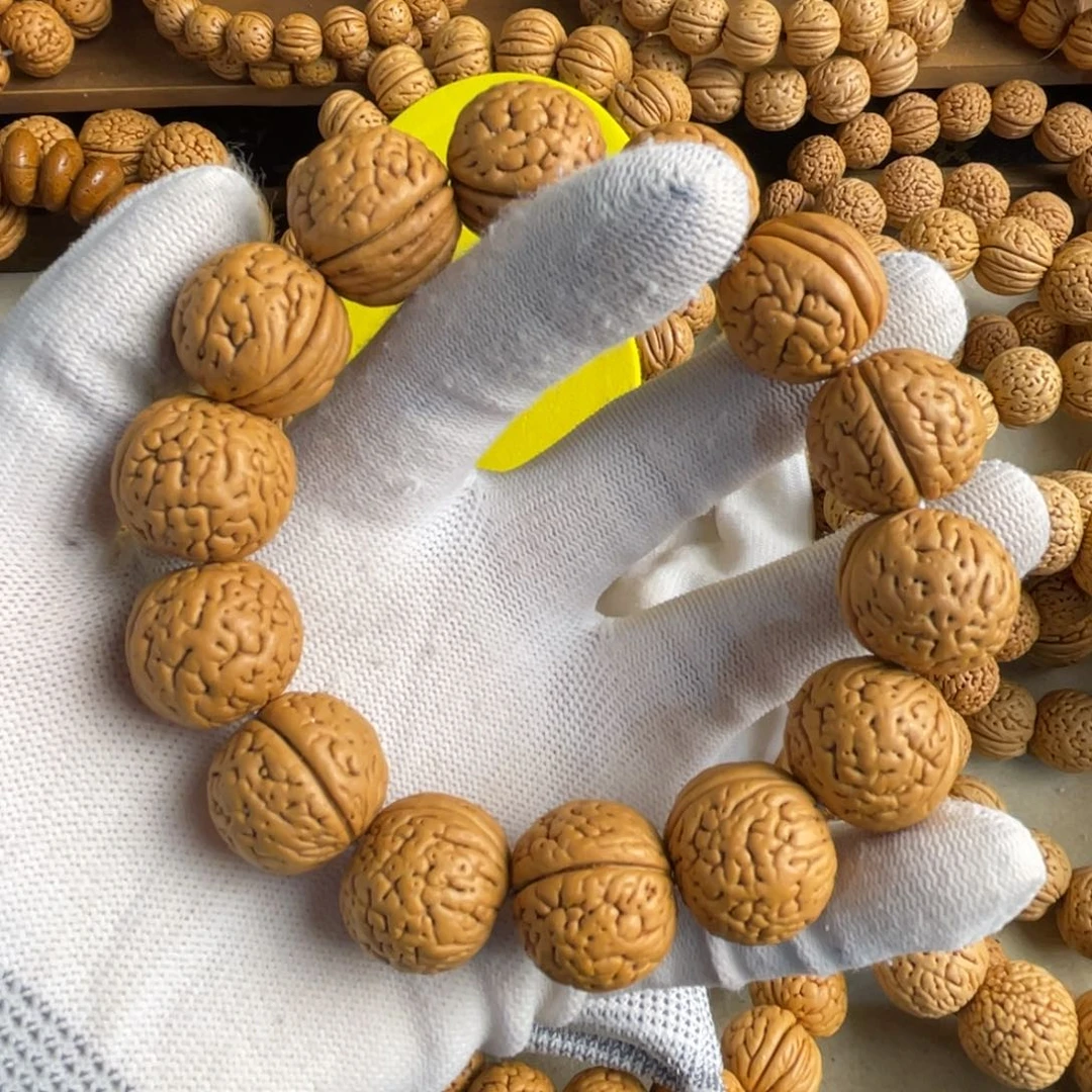 桃核手串野生大肌肉