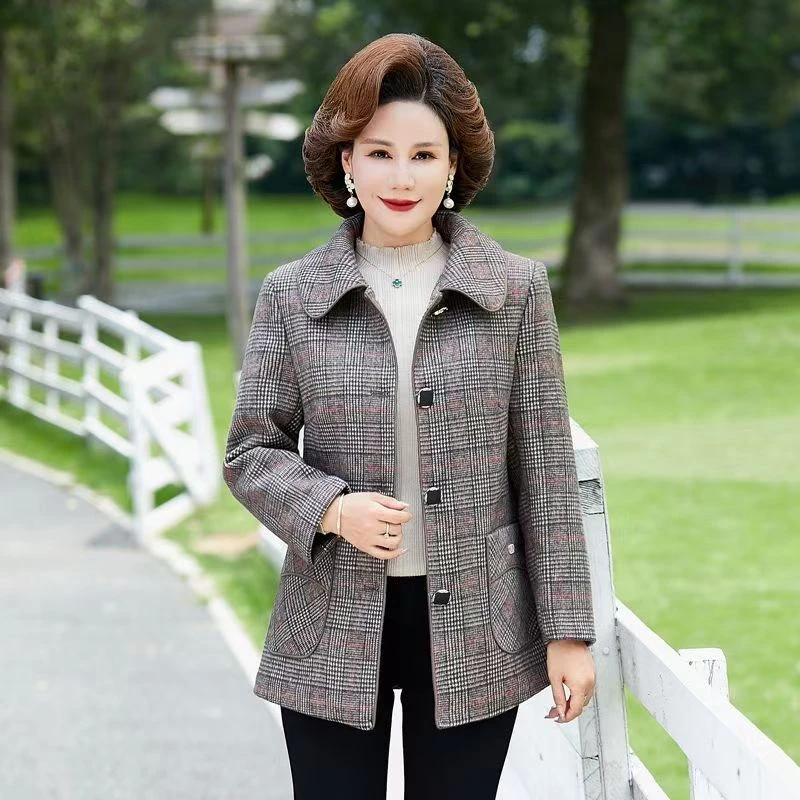 A72中年女装时尚小西装新款妈妈春秋装格子短外套中老年减龄上衣