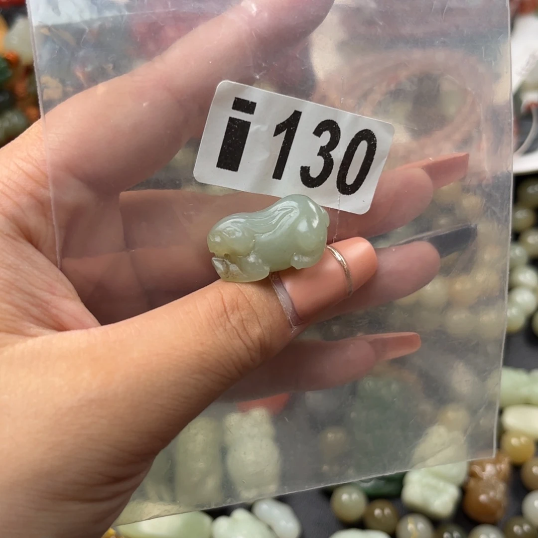 南红玛瑙未镶嵌珠宝奇石白****望