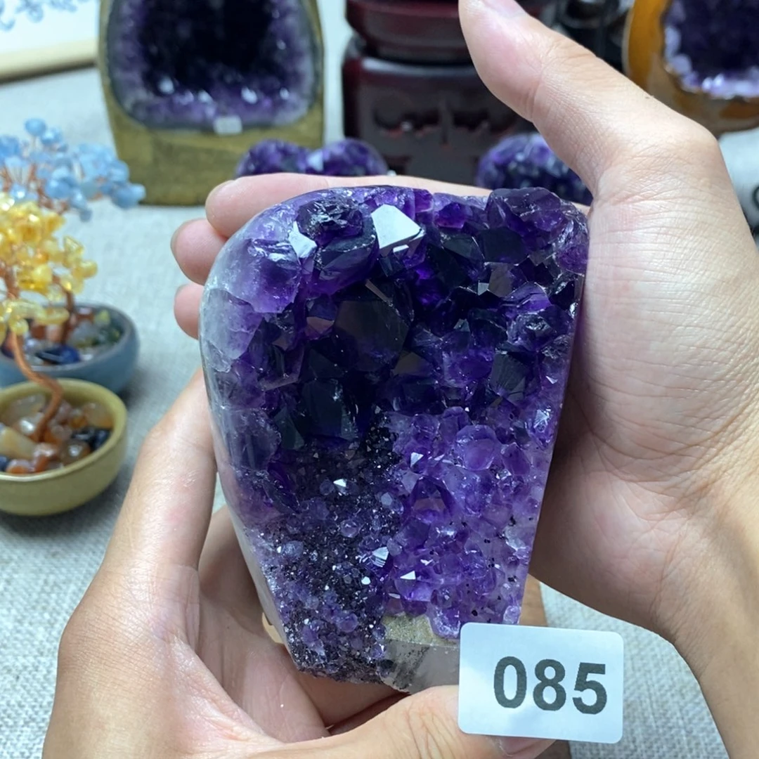 未镶嵌水晶大型摆件（非配饰）