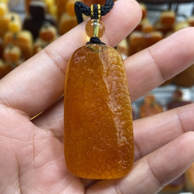 【闪购商品】琥珀颈饰未镶嵌