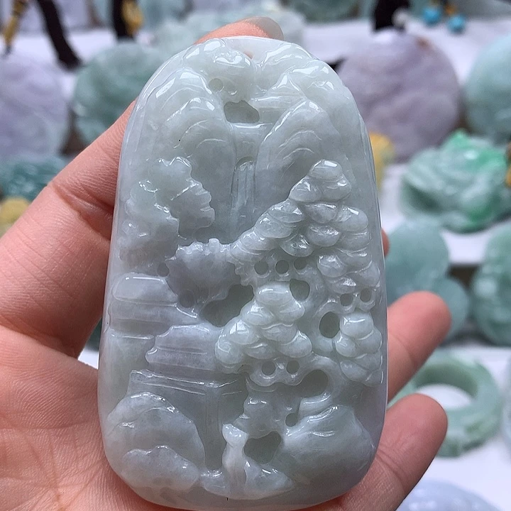 翡翠未镶嵌颈饰山水福利卡厚10+