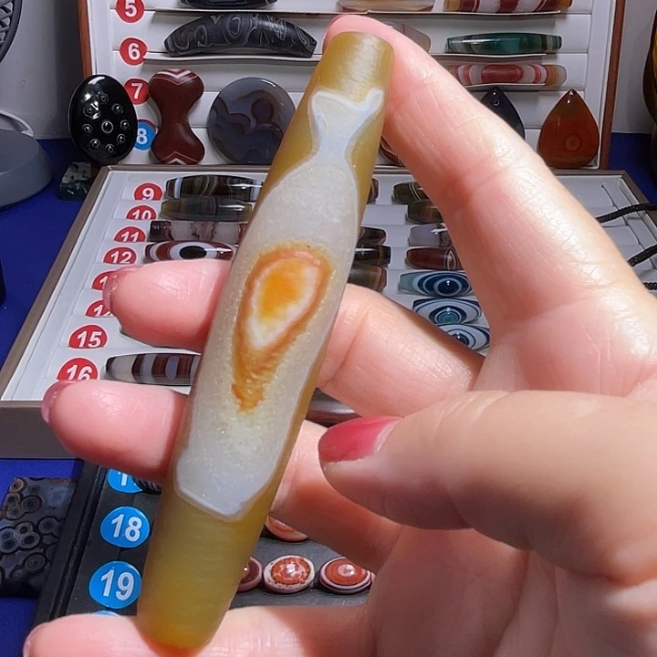 用***安未镶嵌玛瑙吊坠玛瑙珠