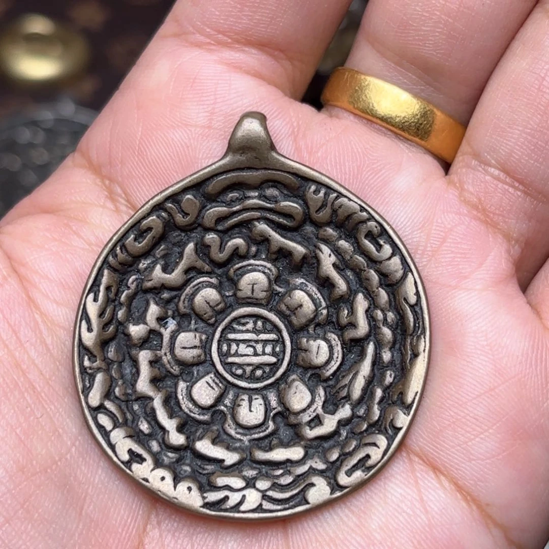 铜星月菩提吊坠项链