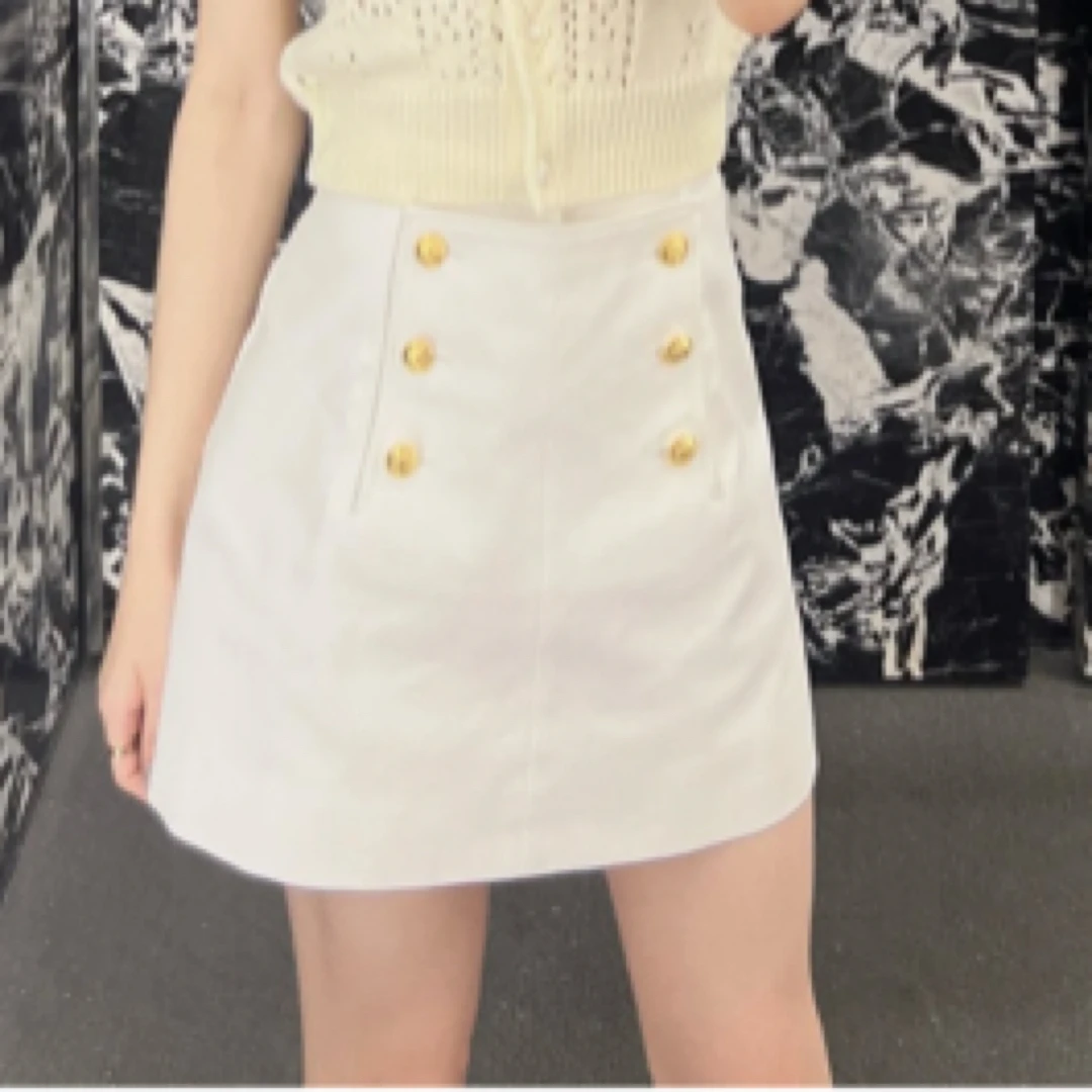 未使用 Celine/思琳 A100859/凯旋门金扣白色短裙/36码