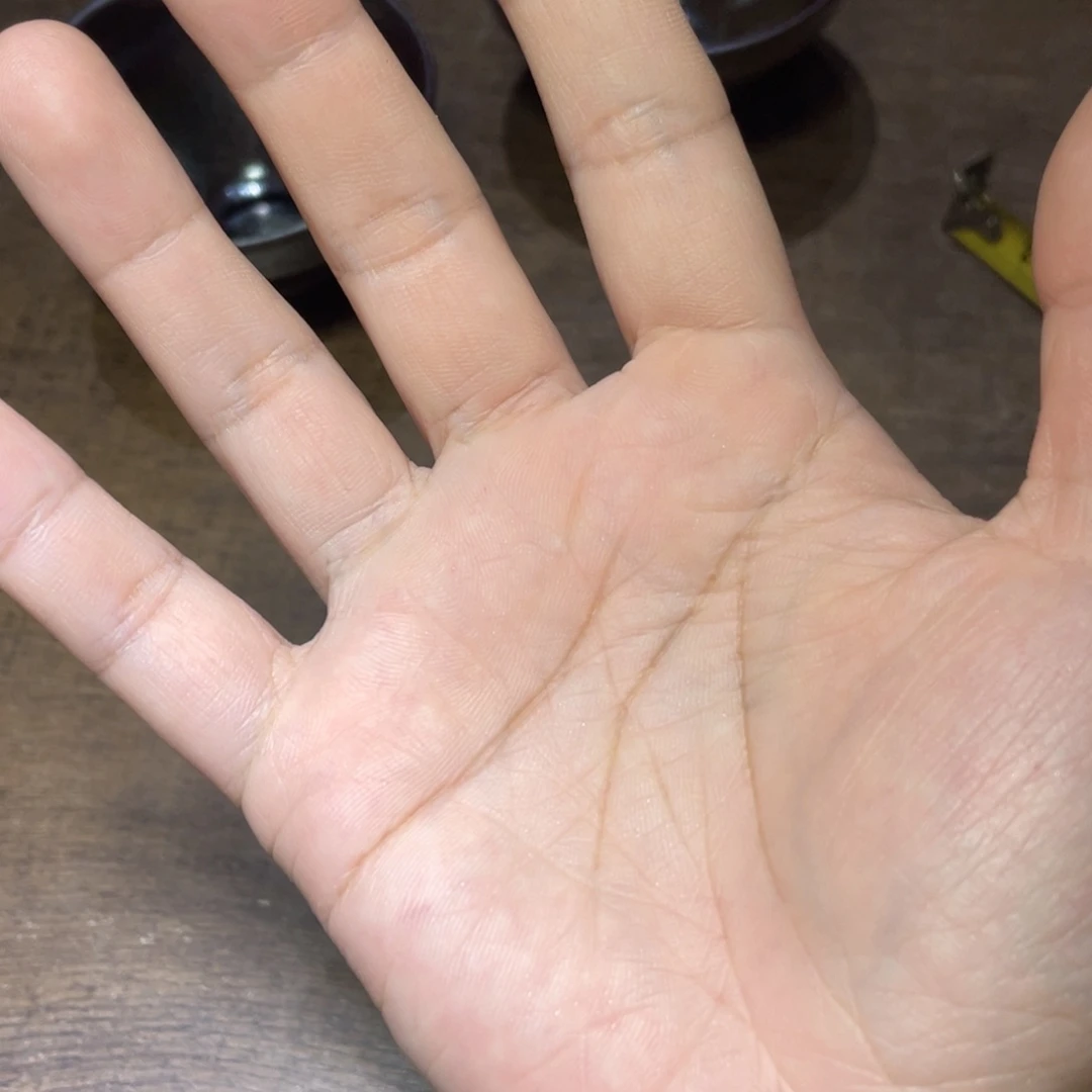陳***生茶盏茶杯里的水是我的最