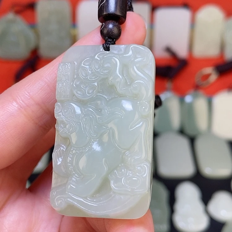 【闪购商品】颈饰未镶嵌和田玉