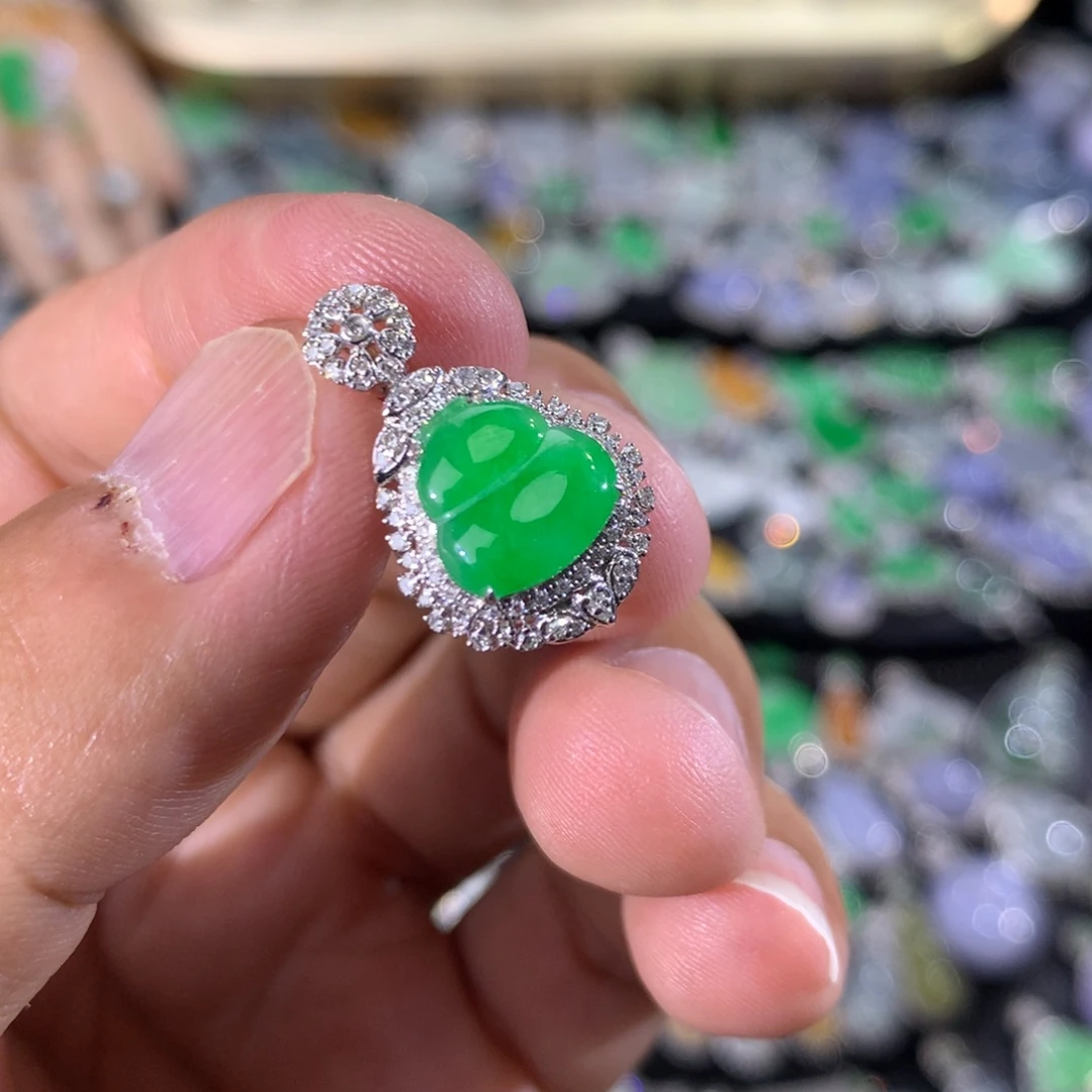 翡翠18K金镶嵌吊坠(不含链)