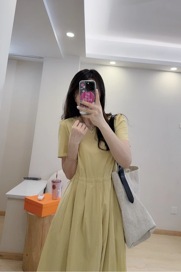 Y短袖慵懒感显白连衣裙2025夏季新品时尚气质