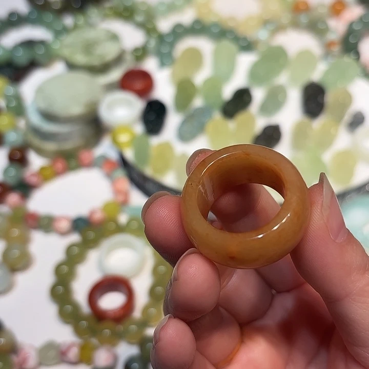 蛇纹石玉未镶嵌戒指