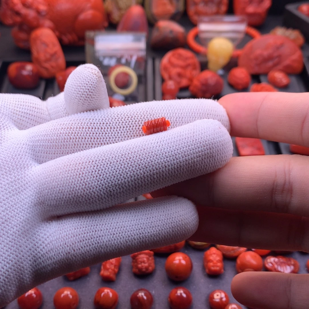 南红玛瑙未镶嵌川料原矿满色满肉精工直切隔片5mm厚1.2