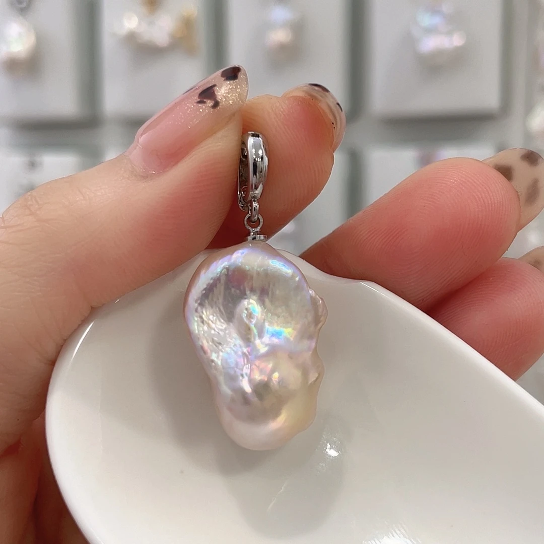 姐****淡水珍珠未镶嵌颈饰