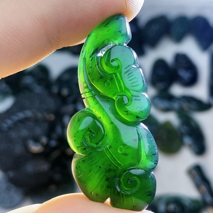 蛇纹石玉未镶嵌挂件