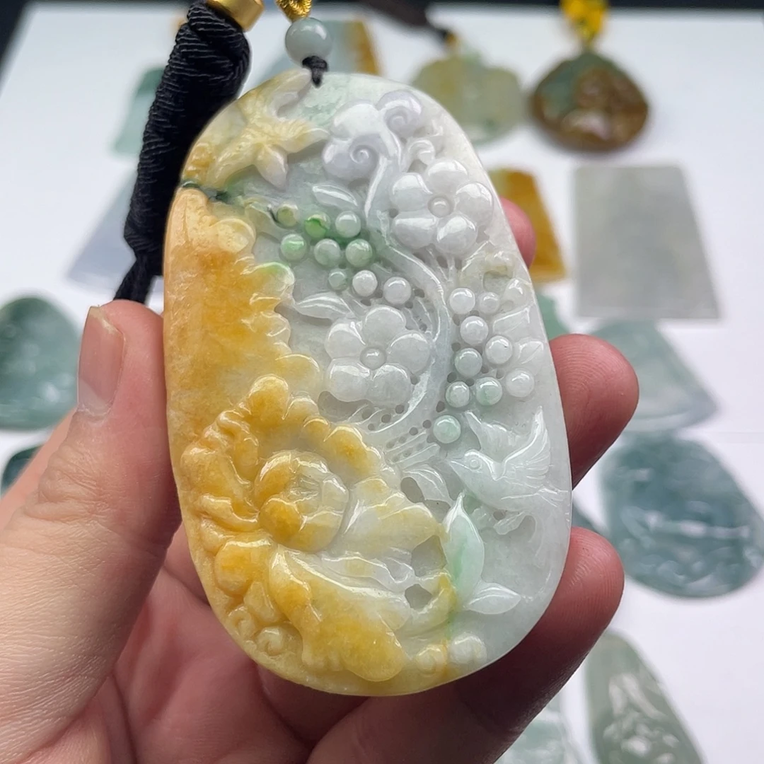 翡翠未镶嵌颈饰吊坠