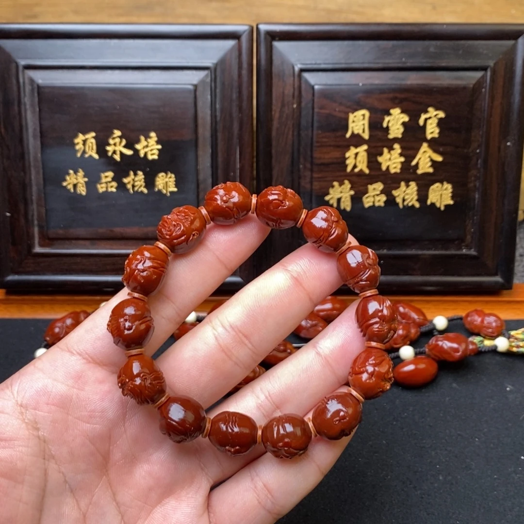 刘***天吊坠橄榄核LCH回血恶僧1.3