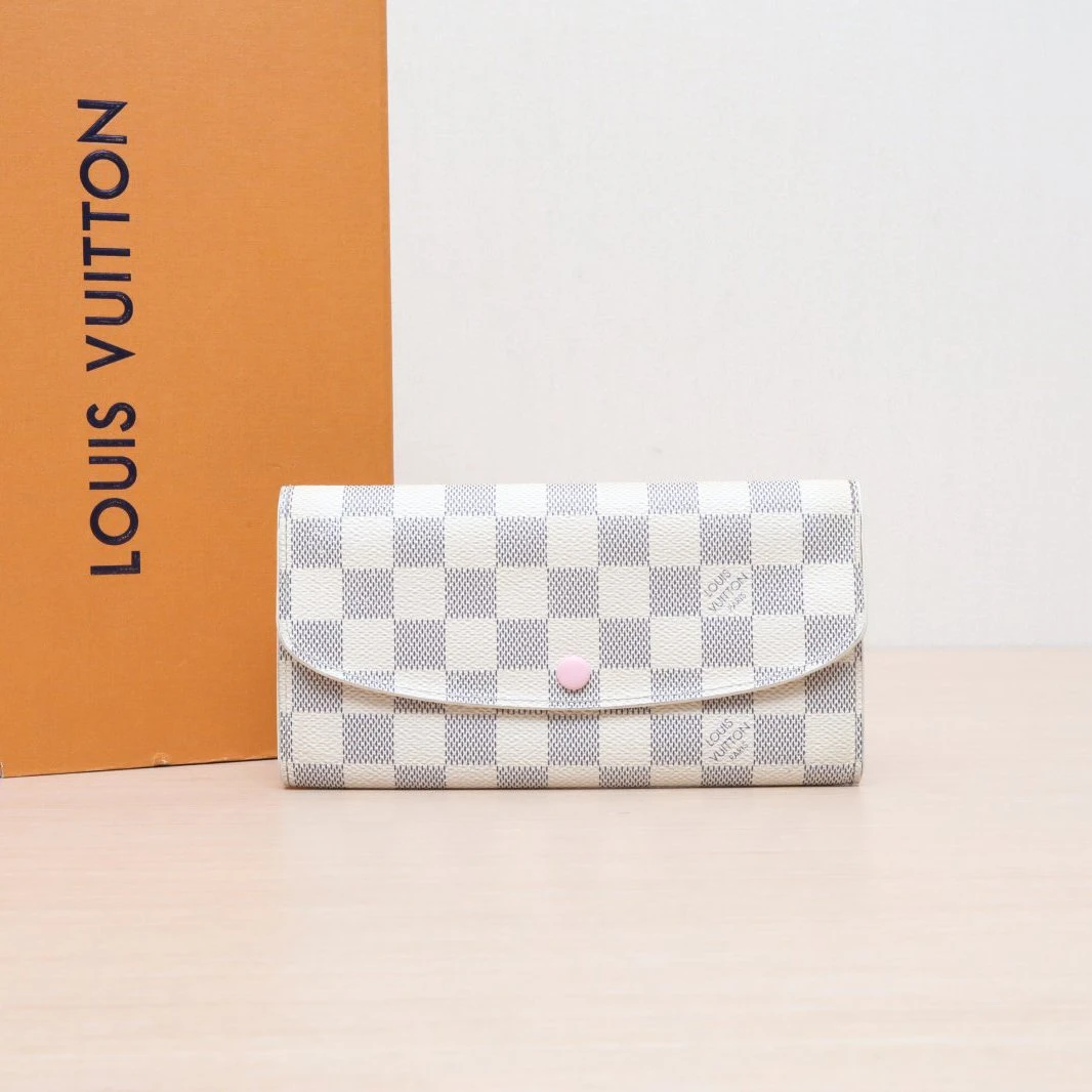 99新 LouisVuitton/路易威登 -188 小花黑黑 白棋盘 2016 钱包