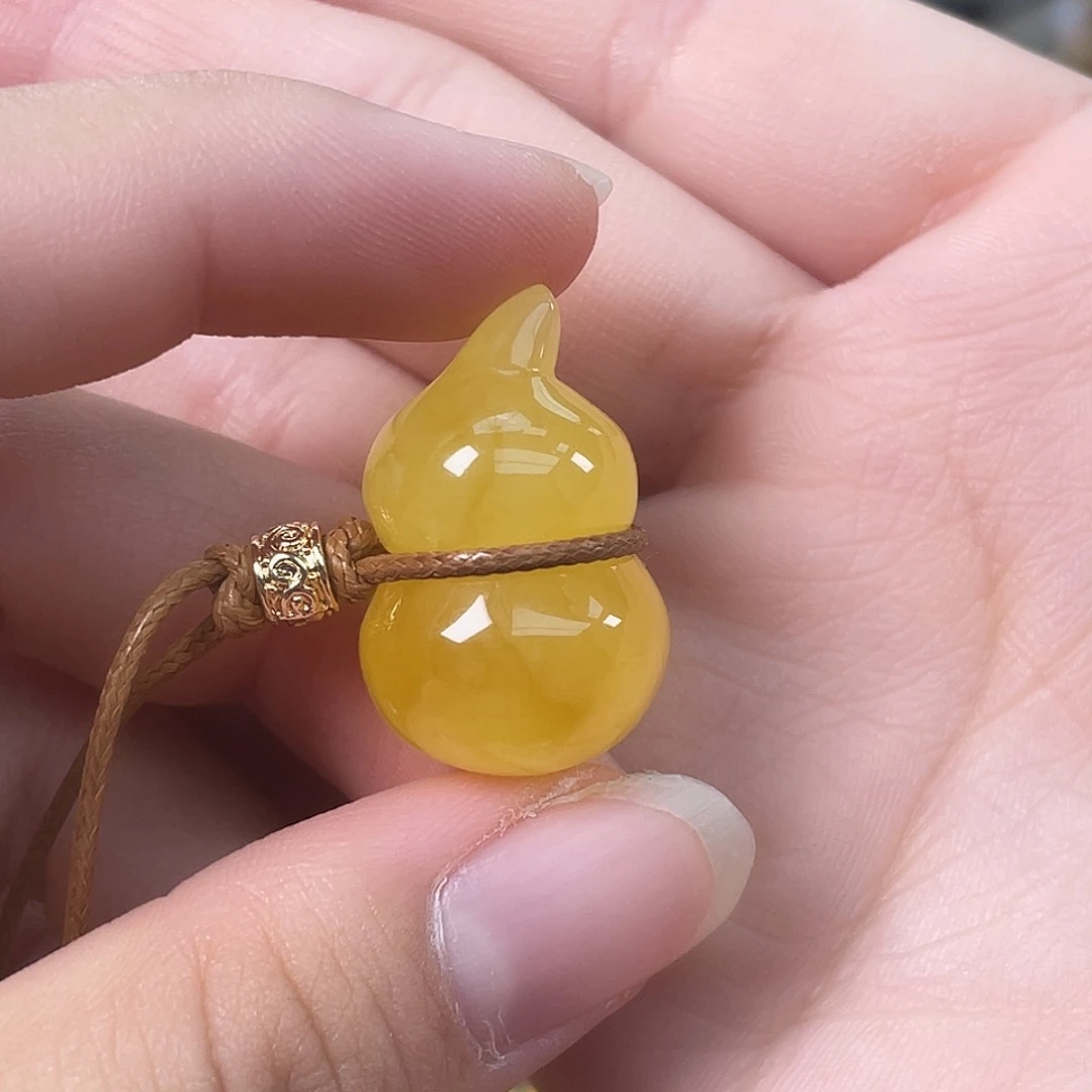 琥珀未镶嵌裸石Y8