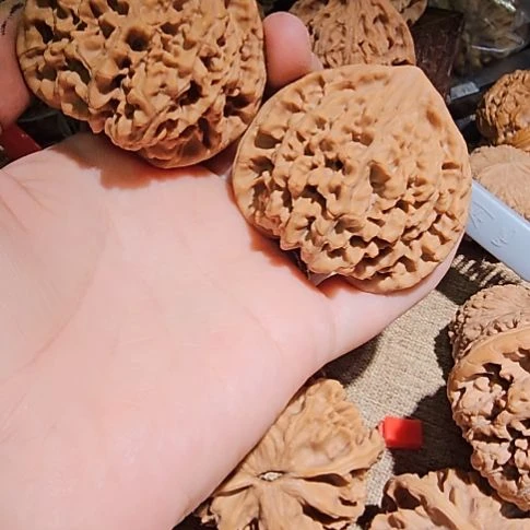 L***M文玩核桃吊坠53龙鼎管帽