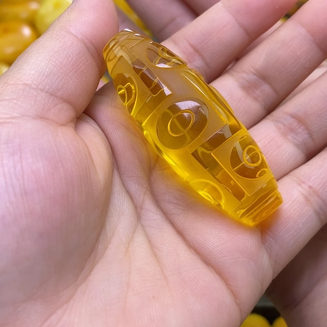 蜜蜡未镶嵌珠宝奇石