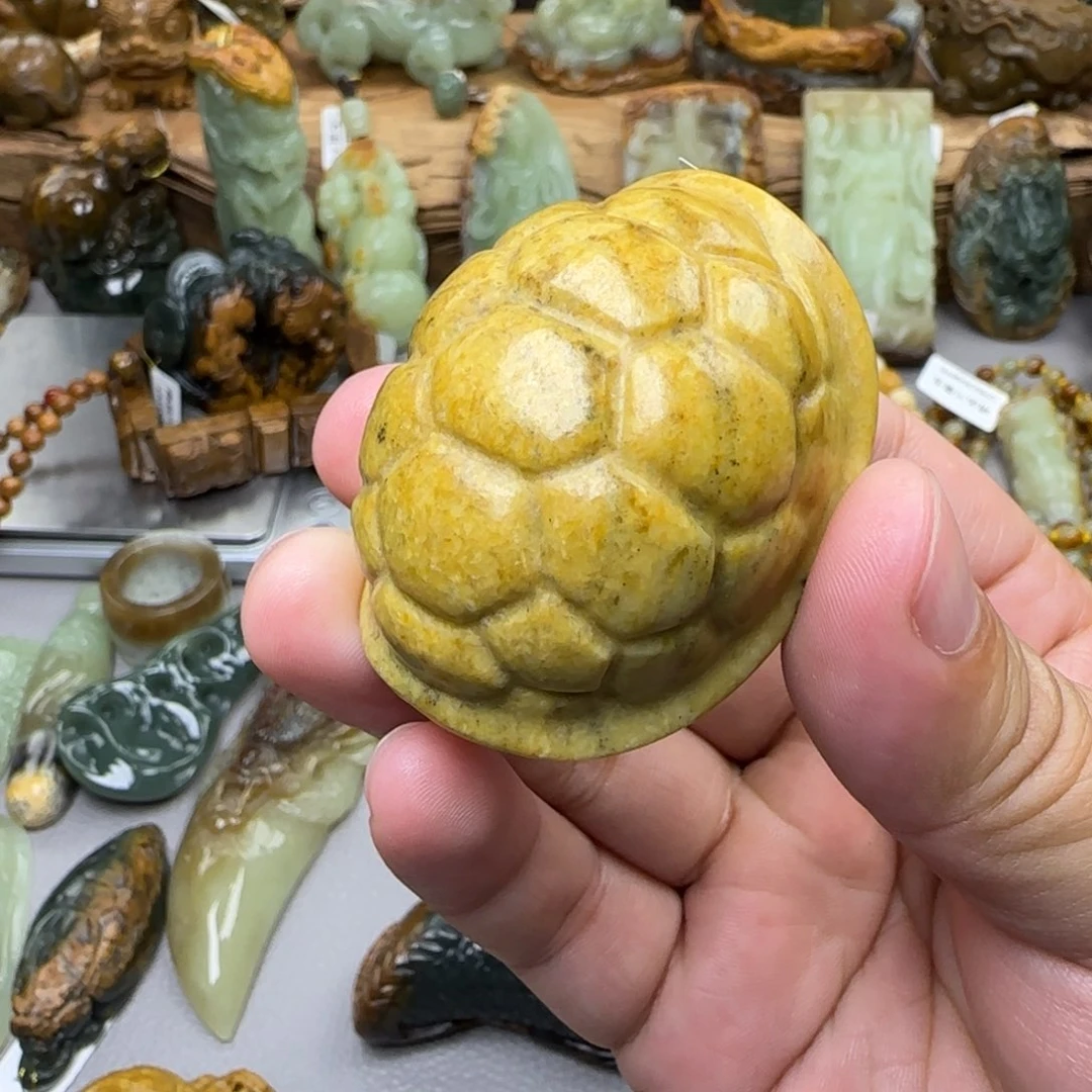 岫岩河磨玉（透闪石质玉）未镶嵌珠宝奇石