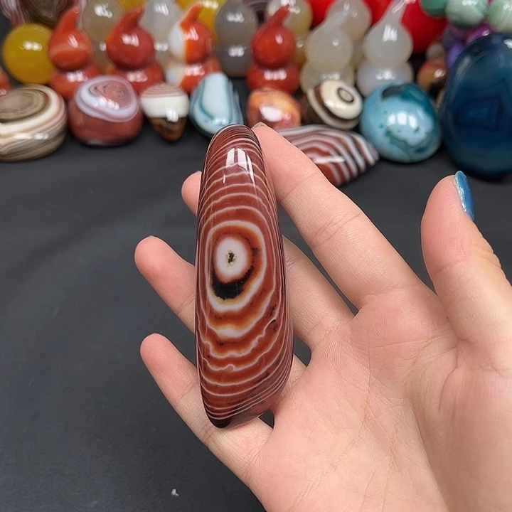 栋***未镶嵌玛瑙/玉髓珠宝奇石