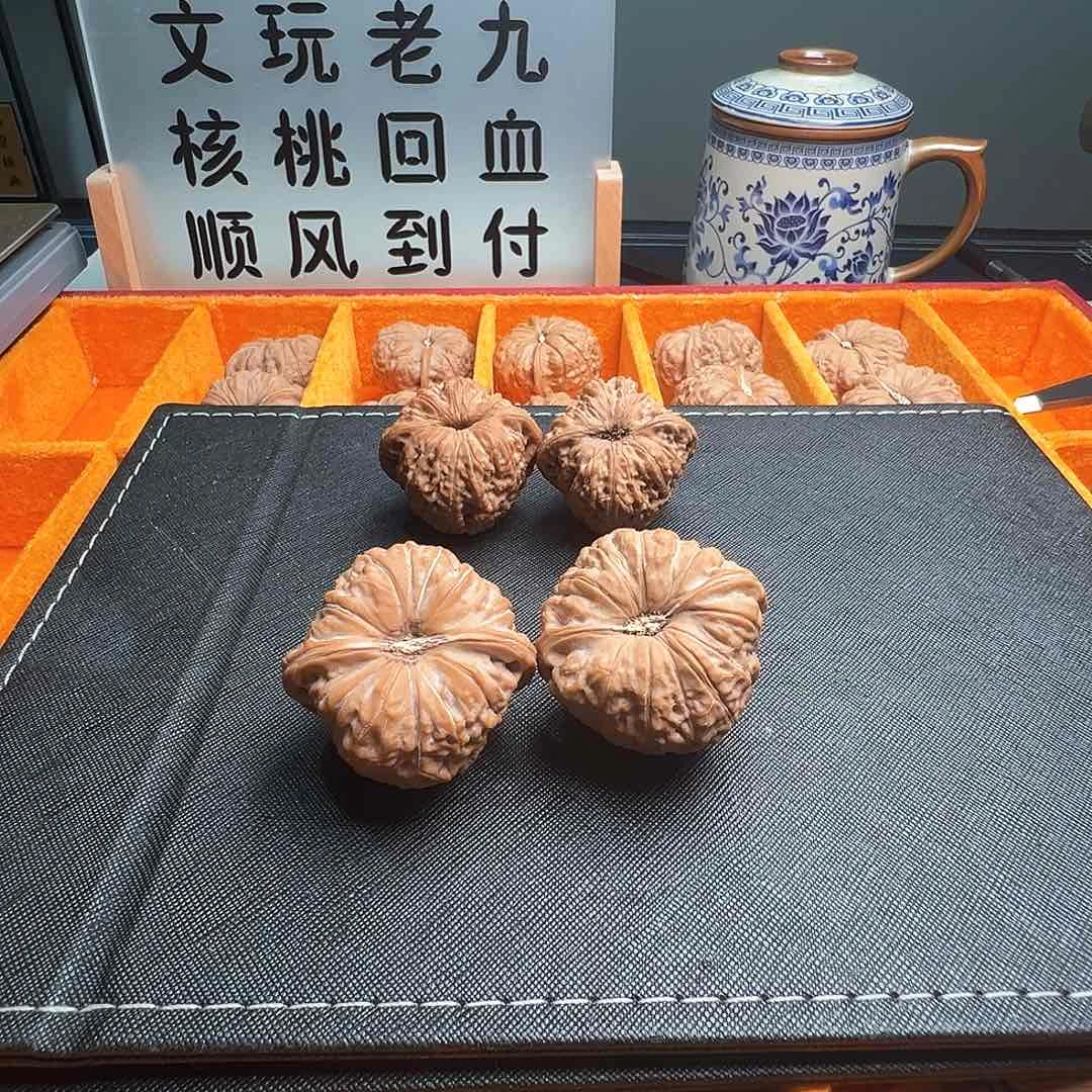 摸**把43 南瓜 全品 绣球 文玩核桃 摸爬滚打
