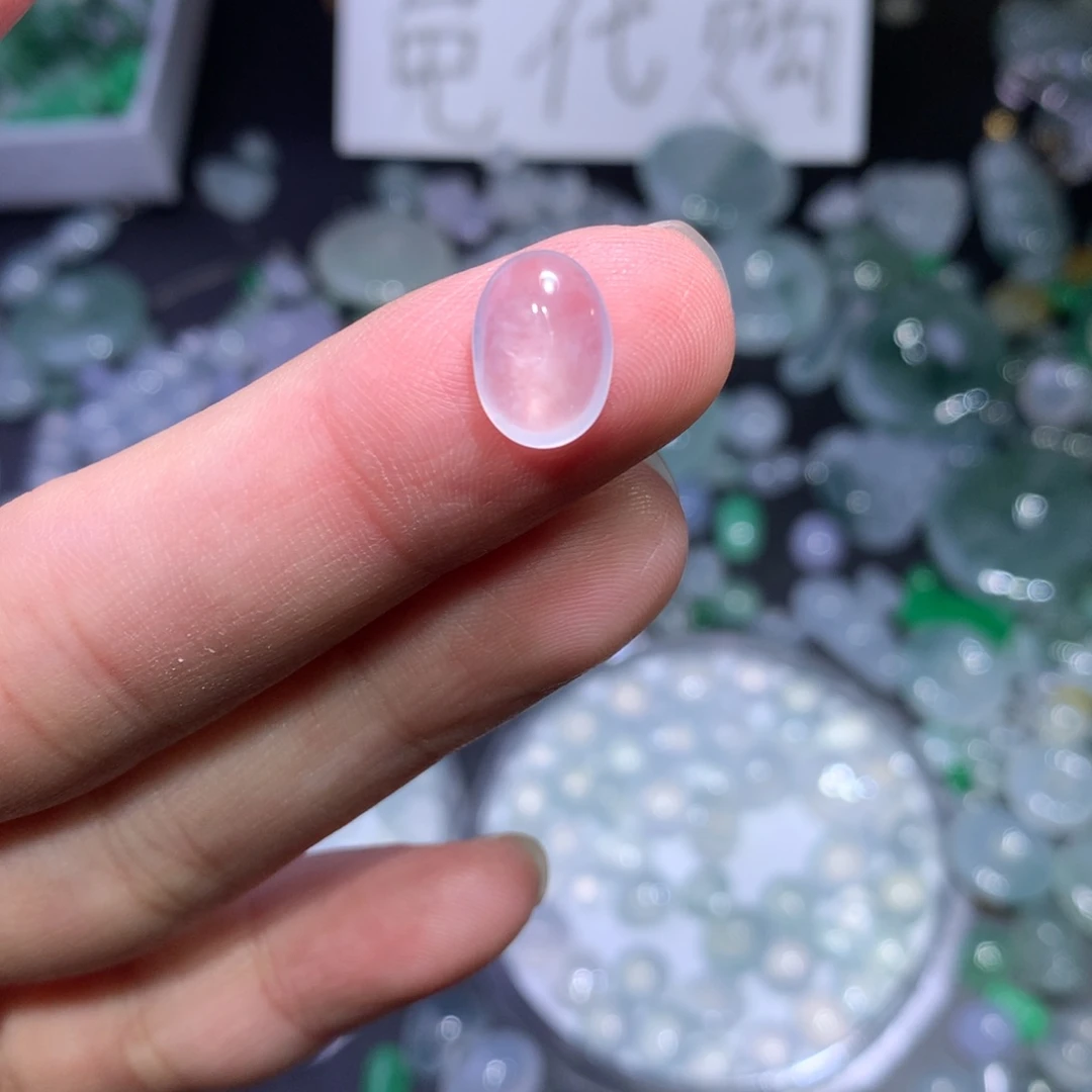 翡翠未镶嵌颈饰蛋面