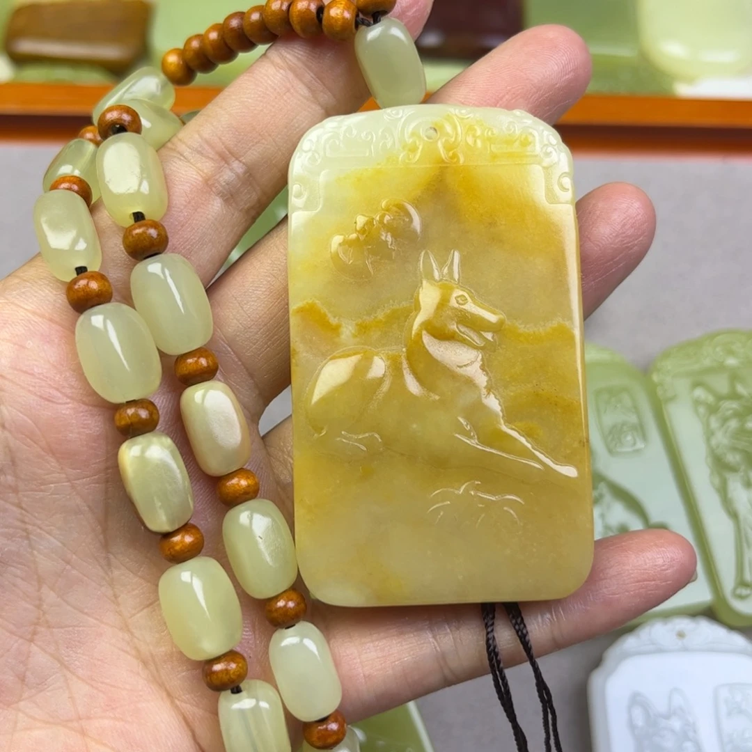 新疆昆仑山料狗狗