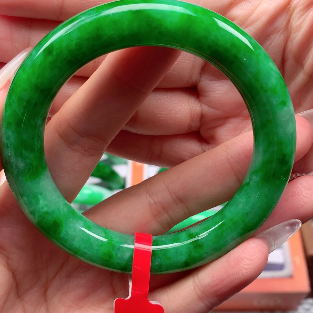 翡翠未镶嵌手镯翡翠