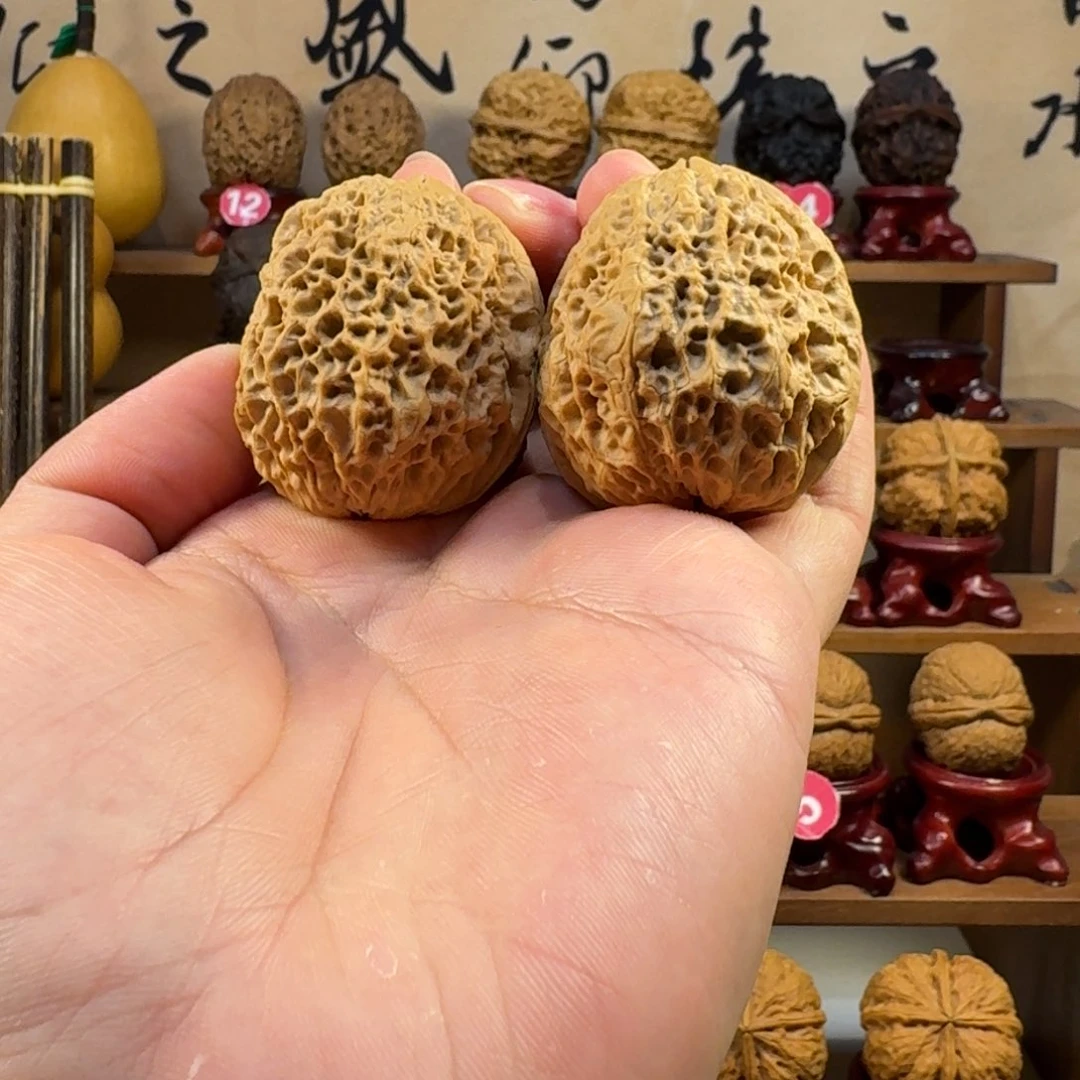 ****康铁核桃把件蚂蚁纹铁狮子大尺寸大克重44尺