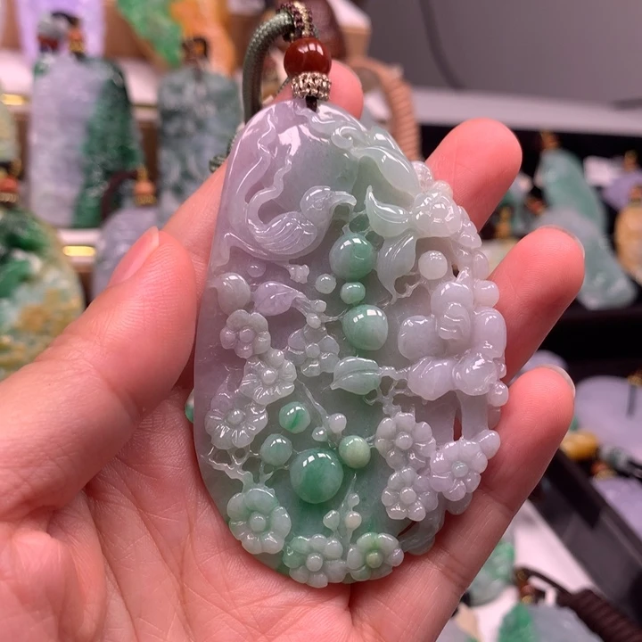 颈饰未镶嵌翡翠吊坠