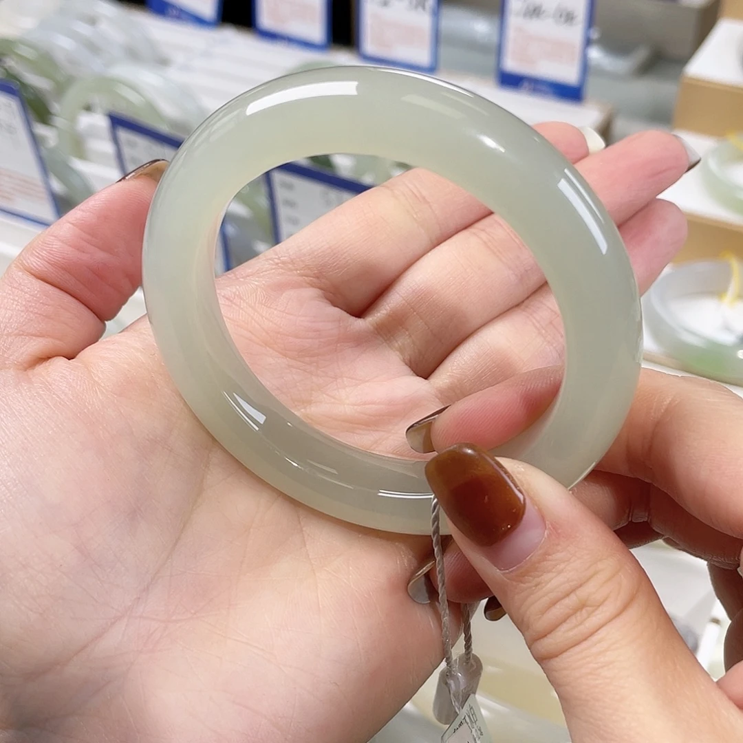 和田玉未镶嵌手镯冰猫浅晴 满圈猫光 颜色清透 捡漏款