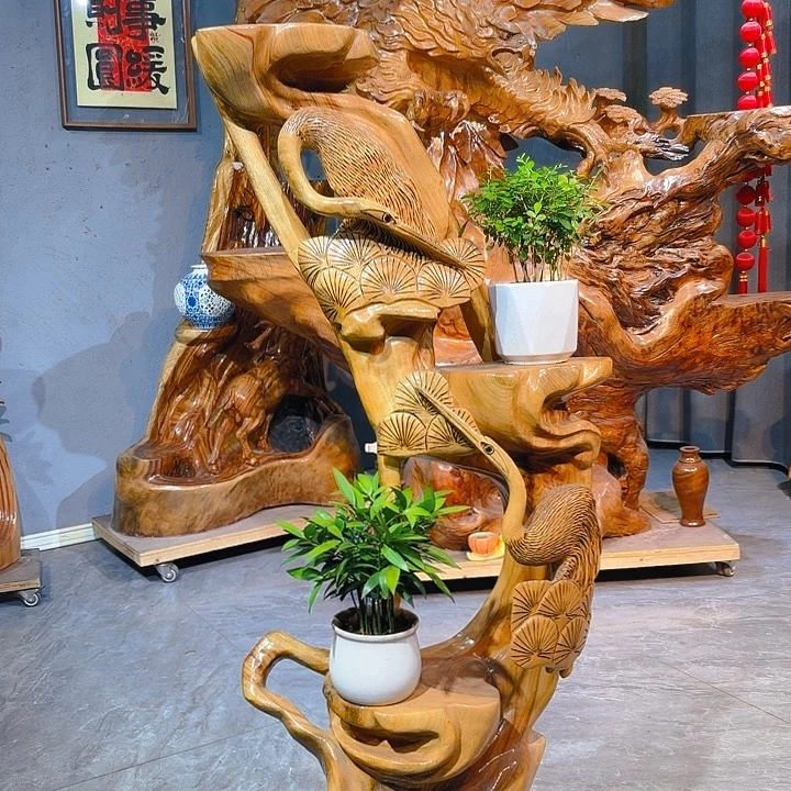 爱***仪香樟木落地根雕花架