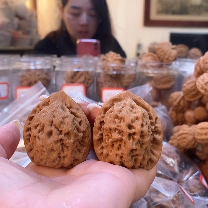 文玩核桃吊坠40金公子有修
