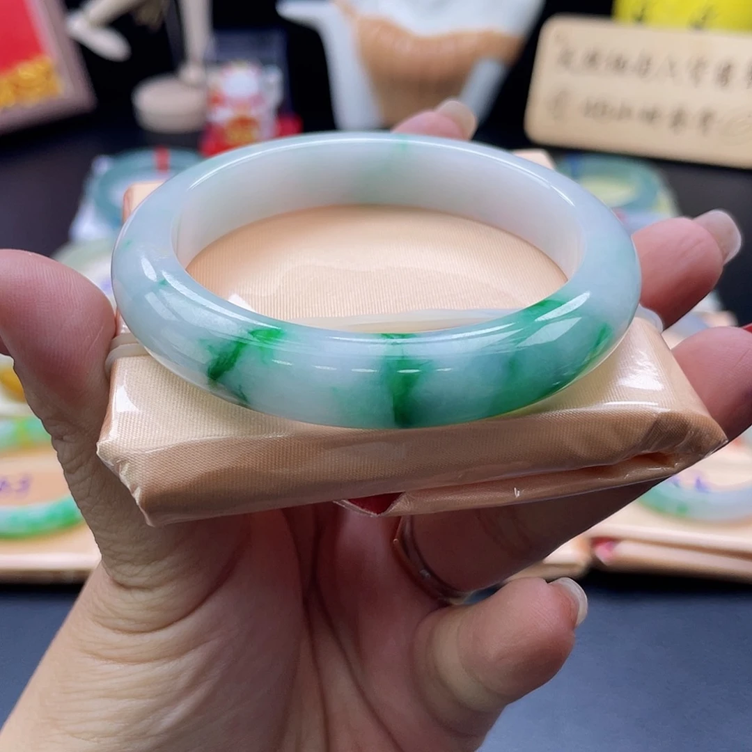 未镶嵌手镯翡翠46号大漏