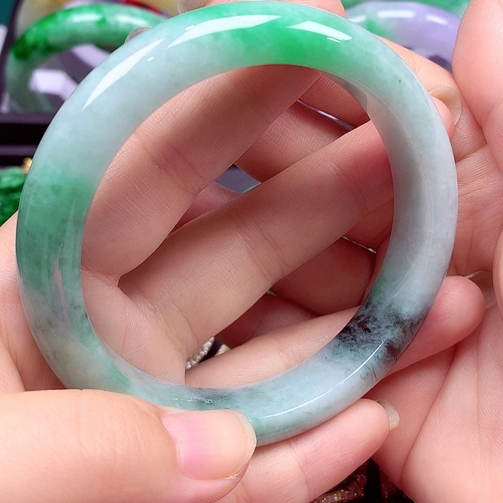 翡翠未镶嵌手镯翡翠手镯