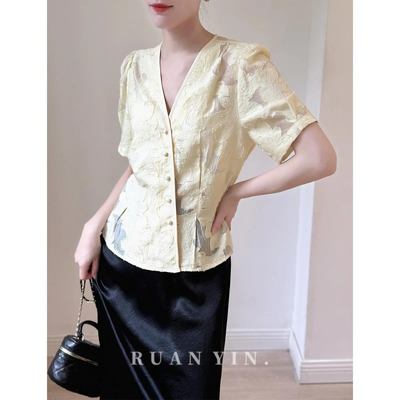 阮音法式优雅重工绣花收腰显瘦V领衬衫女高级感2025夏新款上衣女