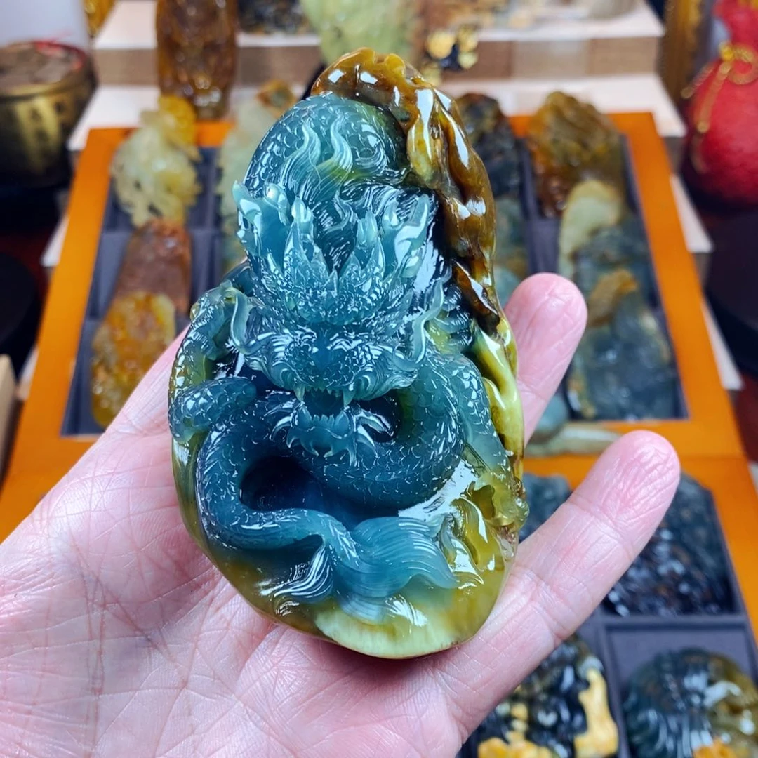 蛇纹石玉颈饰未镶嵌禅*