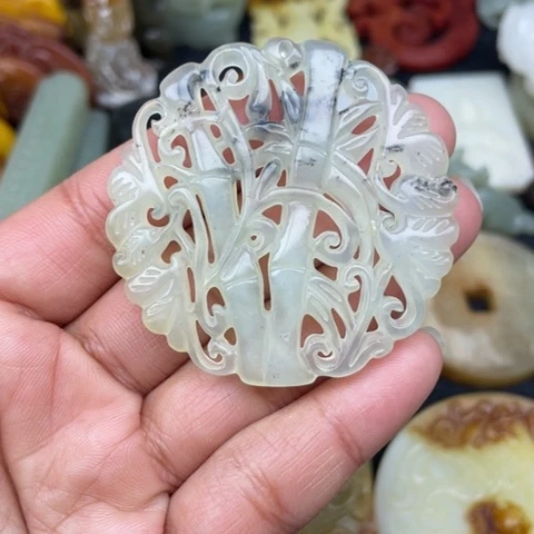 蛇纹石玉颈饰未镶嵌16