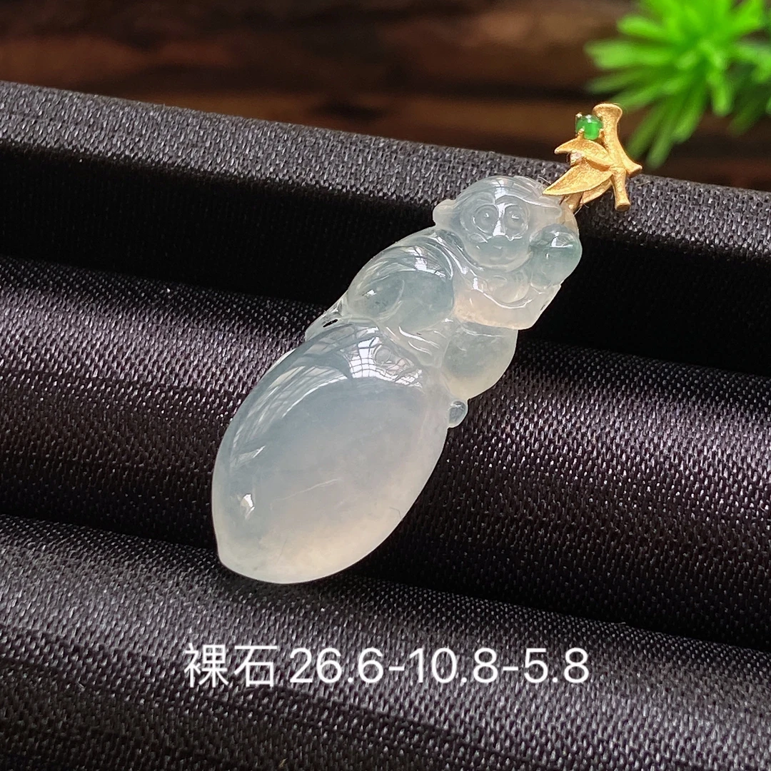 天然缅甸翡翠A货18k金镶嵌灵猴献桃吊坠
