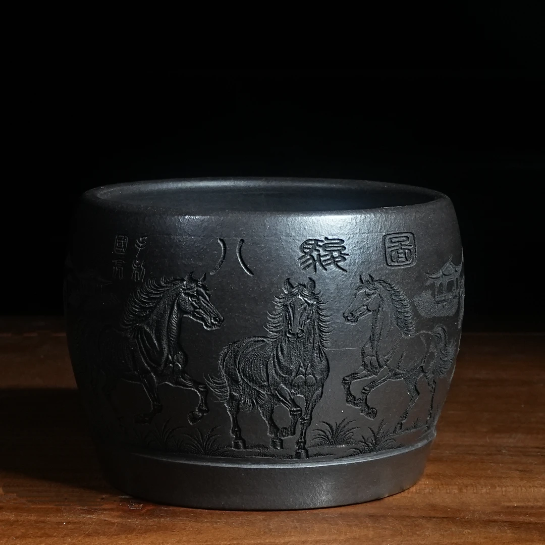 宜兴原矿石黄刻绘八骏图紫砂手工主人杯容量200CC