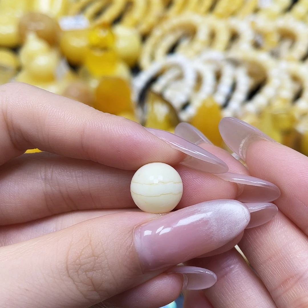 蜜蜡未镶嵌裸石圆珠12mm瑕