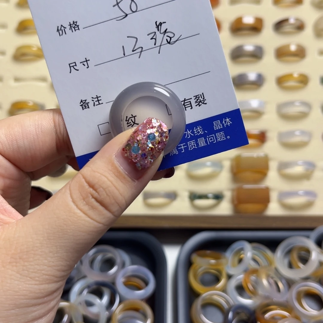 石英质玉戒指合金?