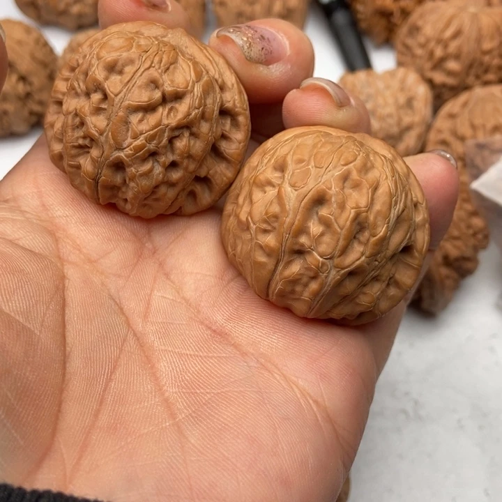 文玩核桃把件蓝**云元宝